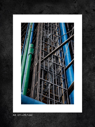 Fotokonst från PWMFoto visar foto av Centre George Pompidou i Paris med titeln ”Pompidou III” / Photo Art by PWMFoto of Centre George Pompidou with the title ”Pompidou III”